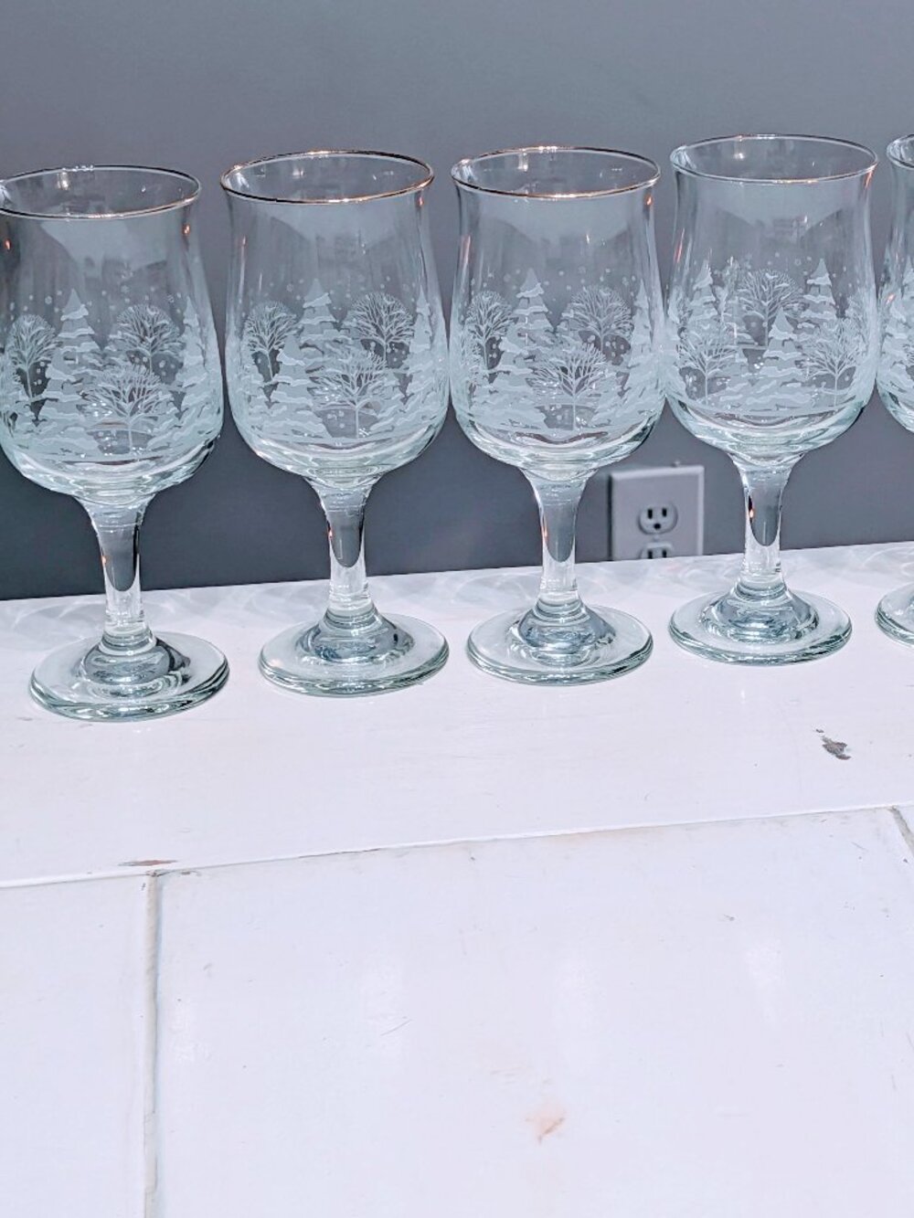 Set of 6 VTG 80s Libbey Arby's Winter Wonderland Wine Glasses Gold Rim Etched